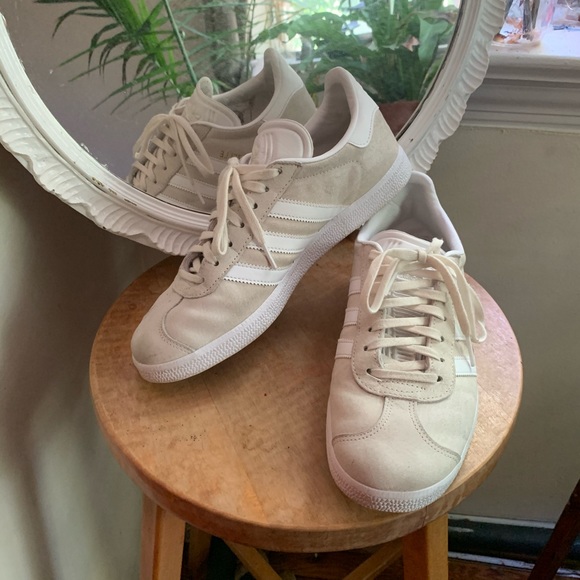 adidas gazelle beige womens